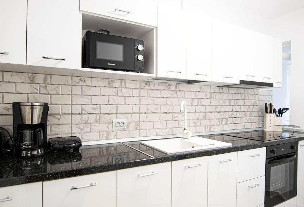 Ultra Central Luxury 3Br 2Bath Apt & Amazing Views 부쿠레슈티 외부 사진